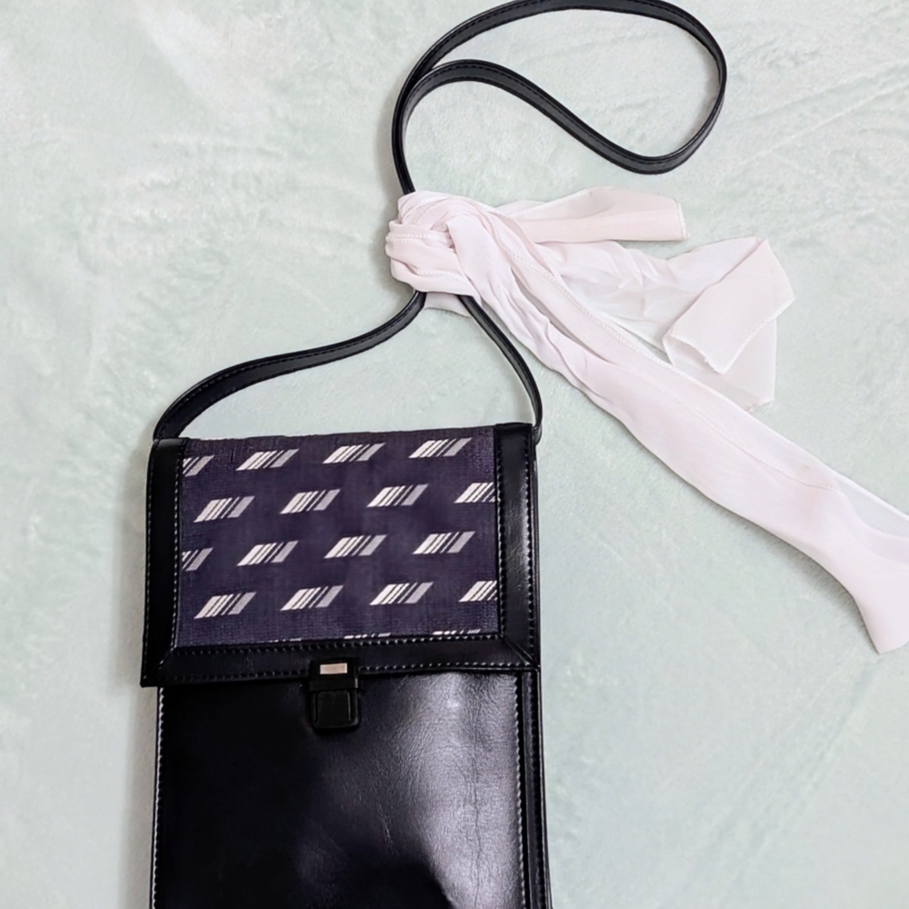Vintage -Authentic Air France Pilot / Crew Crossbody Bag. Collectible. France.